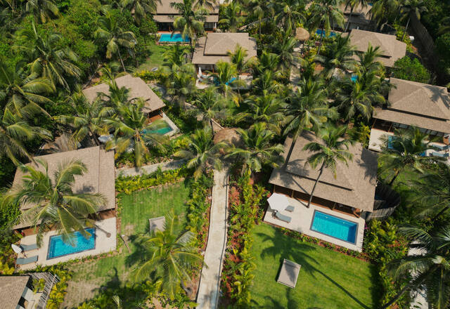 Luxury Beachfront 2 BHK Private Pool Villa photo 2