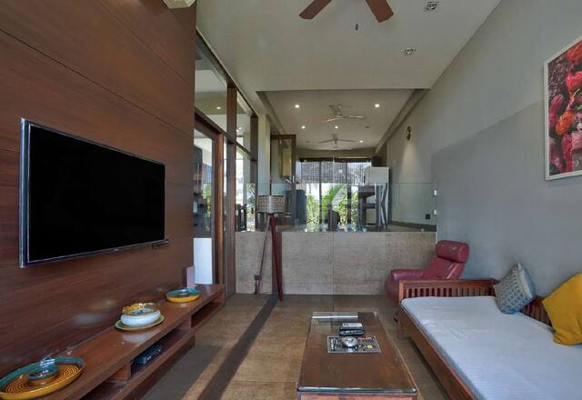 Luxury 3 BHK Private Pool Villa photo 2