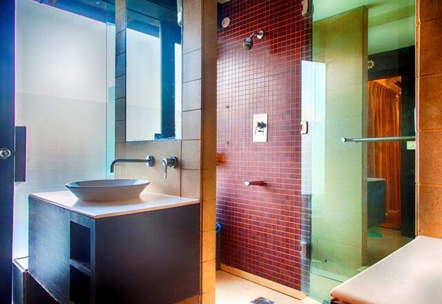 Luxury 4 BHK Private Pool Villa photo 5