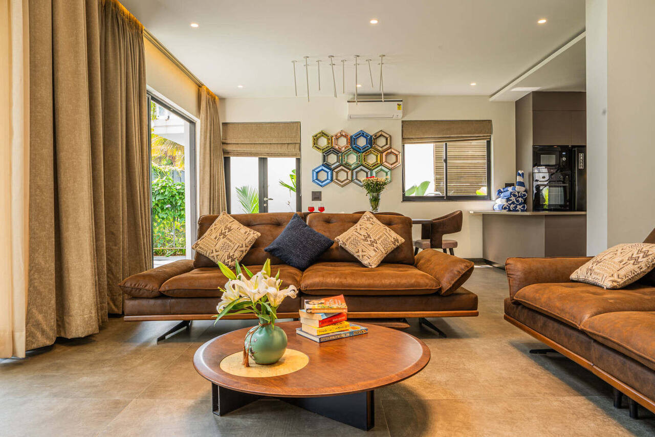 Luxury 4 BHK Villa photo 1