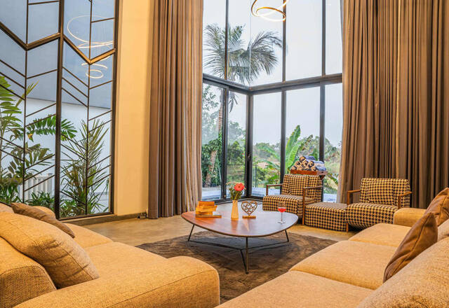 Luxury 5 BHK Villa