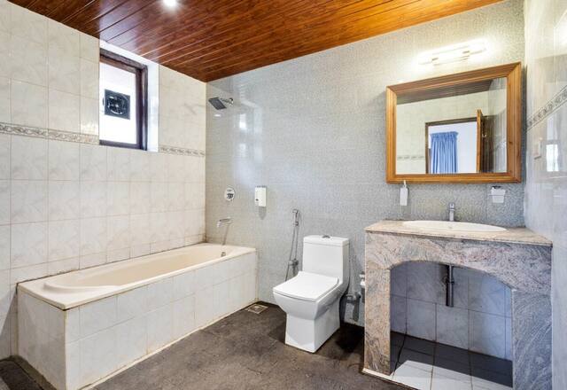 6 BHK Villa photo 3