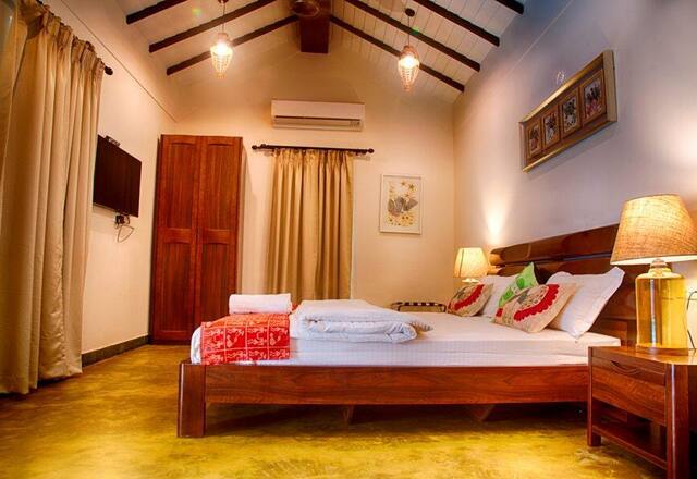 Portuguese 7 BHK Private Pool Villa photo 4